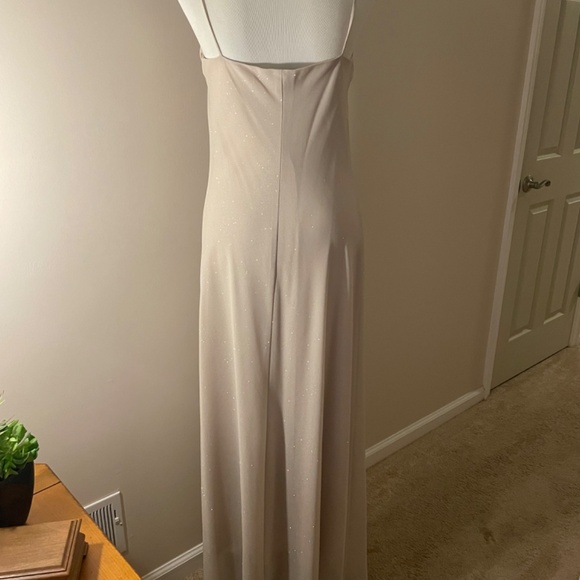 Cream and gold sparkle gown - Picture 2 of 5